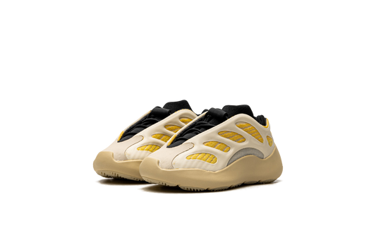 Yeezy 700 V3 Infants "Safflower" G54855