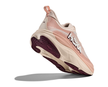 HOKA Women's Skyflow - ROSE CREAM / ROSE LATTE