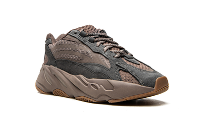 Yeezy Boost 700 V2 "Mauve" GZ0724