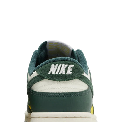 Nike Dunk Low SE 'Noble Green' Women's (2023)