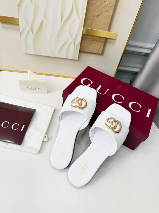 GG 2026 Early Spring Mule White Sheepskin 688521