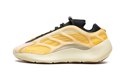 Yeezy 700 V3 "Mono Safflower" HP5425