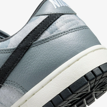 Nike Dunk Low SE 'Copy Paste' (2022)