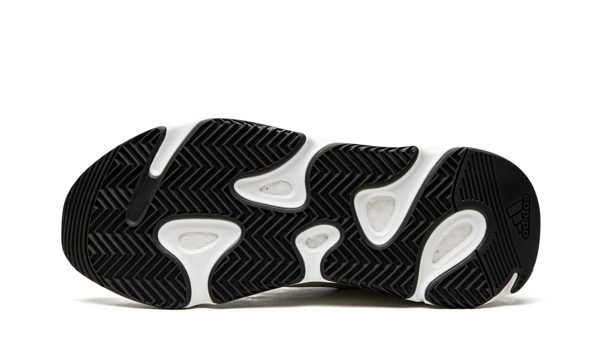 Yeezy 700 MNVN "Laceless Analog" IG4798